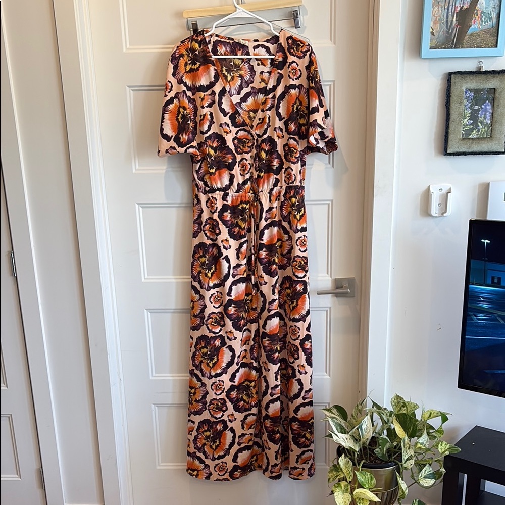 Gorgeous Silk Floral Print Maxi Dress - Byron Bay